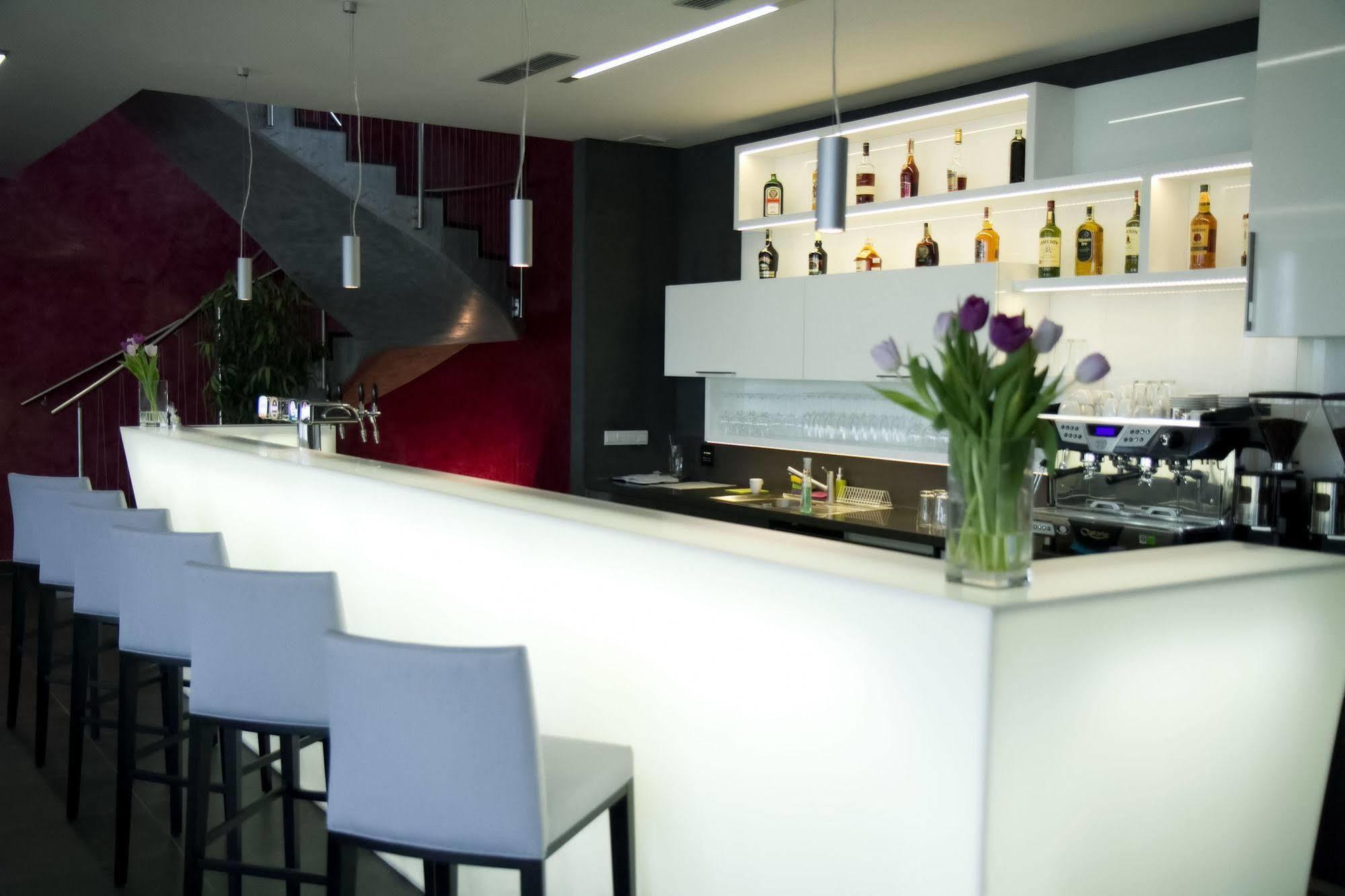 Campea Aparthotel Brno Buitenkant foto