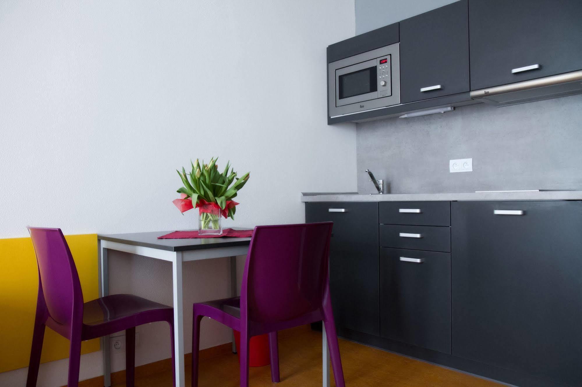 Campea Aparthotel Brno Buitenkant foto